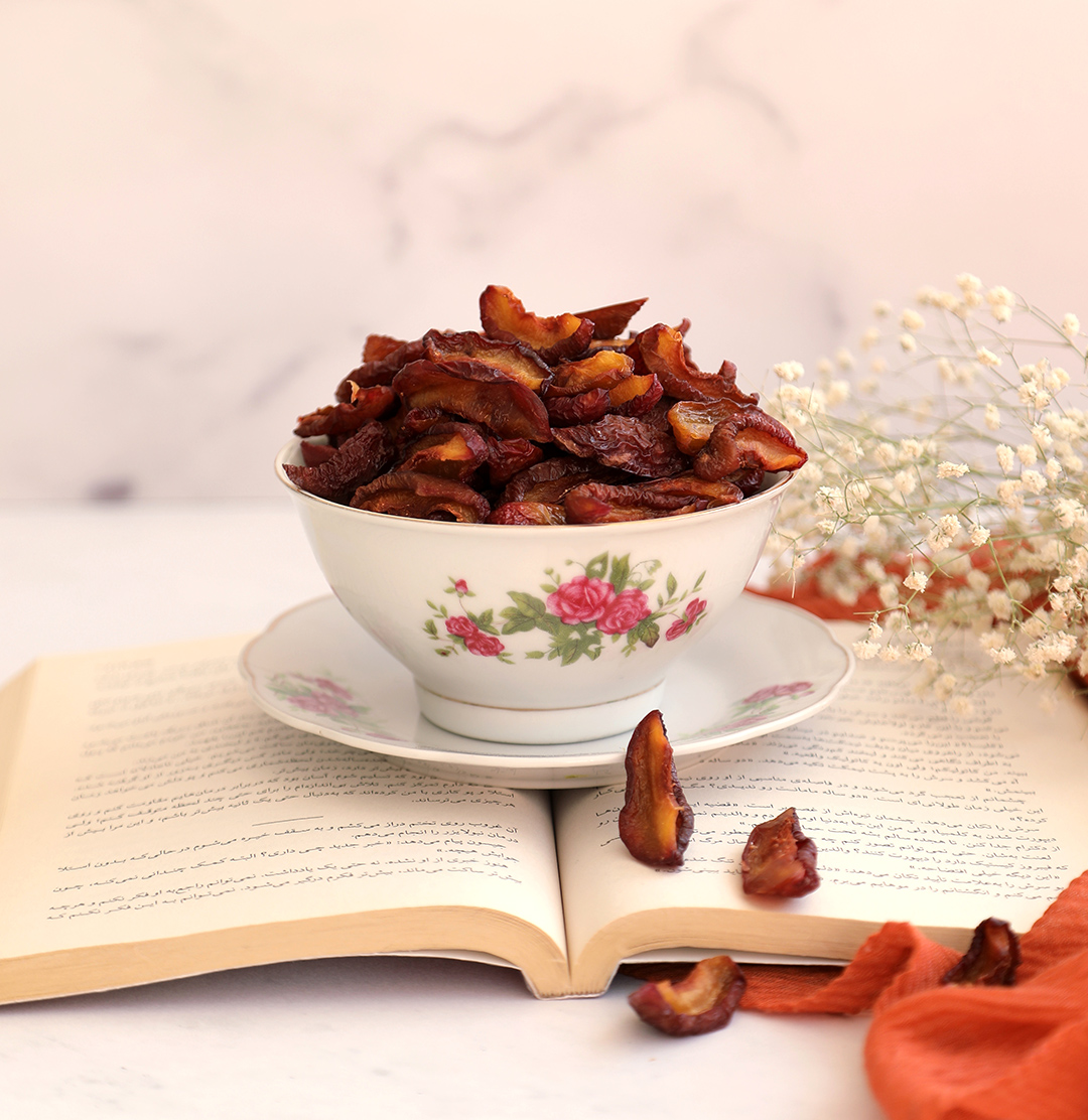 تصویر برگه آلو شابلون 